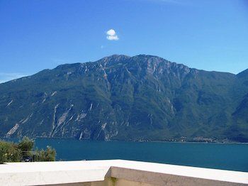 B&B Villa Fior Di Loto Limone sul Garda Bagian luar foto